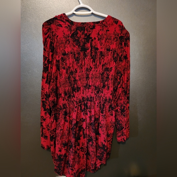 3X Torrid Ruched Blouse - Picture 5 of 8